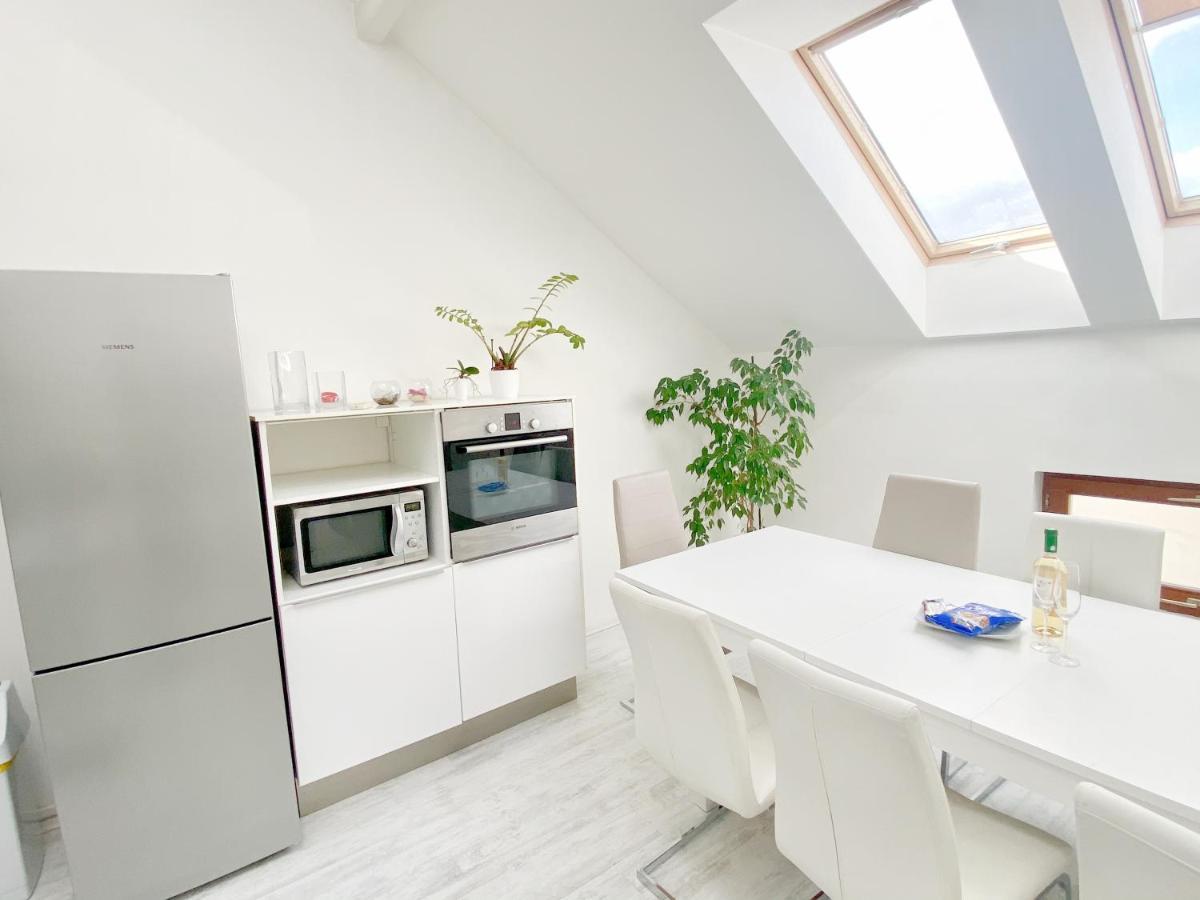 Loft With Rooftop And Free Parking In Garage Budapest Extérieur photo