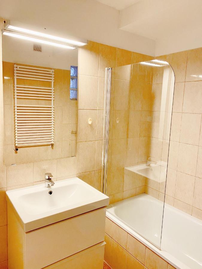 Loft With Rooftop And Free Parking In Garage Budapest Extérieur photo